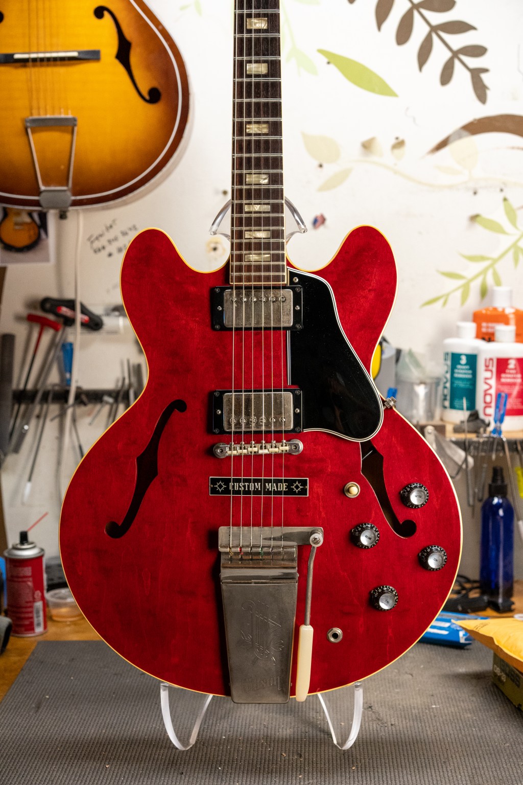 Gibson ES-335: Anatomy Of A Burst-Killer