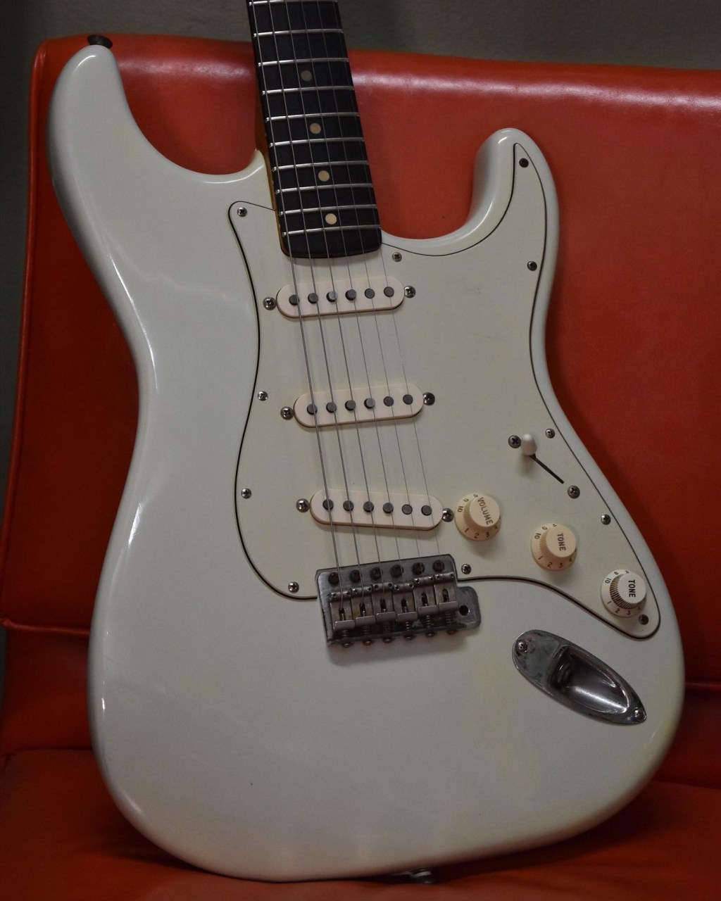 The History of Vintage Guitars: Exploring the&nbsp;Origins